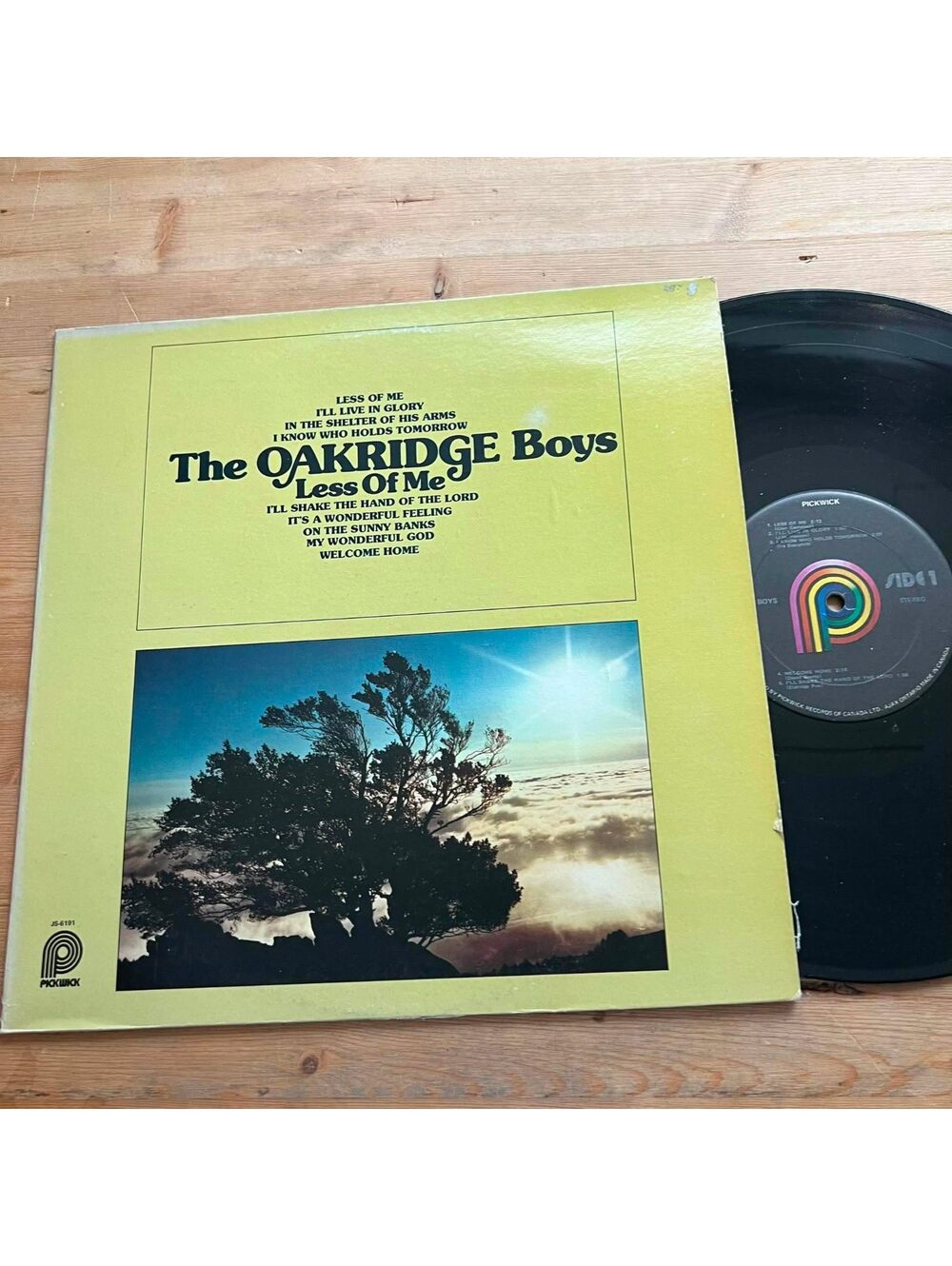 The Oakridge Boys - Less of Me 33rpm VG+ VR20